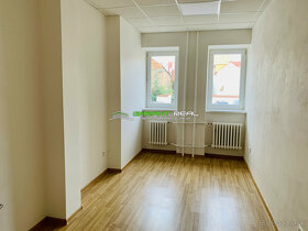 Prenájom 2 kancelárske priestory 35 m2, Slovenská ul. č. 69 - 3