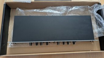 DBX 223XS crossover - 3