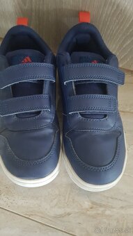 Adidas 32 - 3