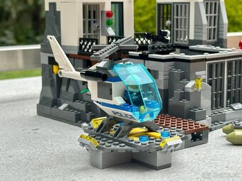 LEGO® City 60130 Väzenie na ostrove - 3
