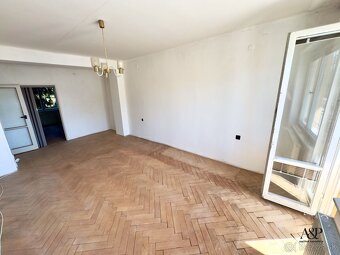 NA PREDAJ 2 IZB. BYT S BALKÓNOM, 52M2, PALÁRIKOVA UL., SENIC - 3