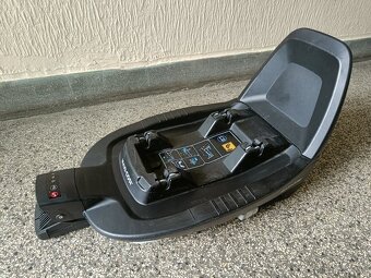 Maxi-Cosi 2 way Fix, Základňa na autosedačku Isofix - 3