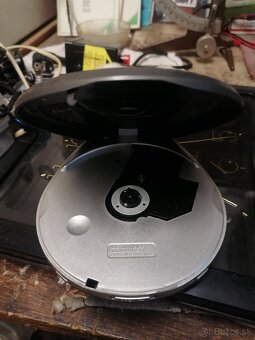 DISCMAN - 3