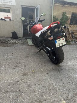 Sutuki GSR600 - 3