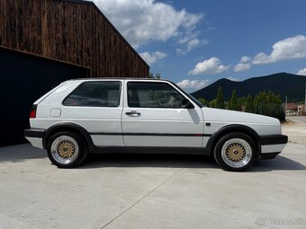 Volkswagen Golf Mk2 GTI - 3