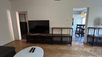 Prenájom 2-izbového bytu (64 m²) s loggiou – Staré Mesto, - 3