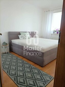 NA PREDAJ KRÁSNY 3-IZBOVÝ BYT  zrekonštruovaný - 3