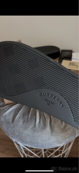 Burberry šľapky 45 - 3