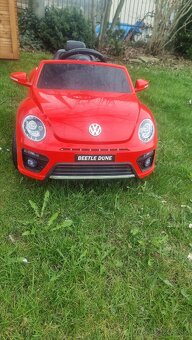 VW NEW BEETLE Auto na batériu 2.4G, LED, FM RÁDIO BLUETOOTH - 3