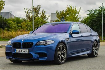BMW M5 Sedan - 3