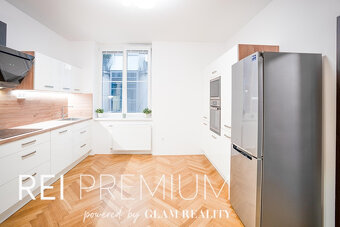 Elegantný staromestský byt pri Právnickej fakulte UK – Brati - 3