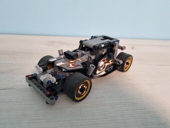 42046 Unikove zavodne auto + 42047 Policajny zasahovy voz - 3