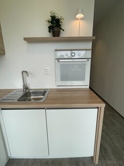 PREDAJ GARZÓNKY - 3