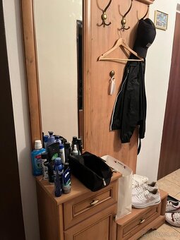 Komoda s vešiakovou skriňou - 3