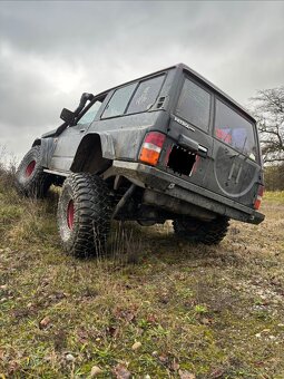 Nissan patrol y60 2.8t - 3