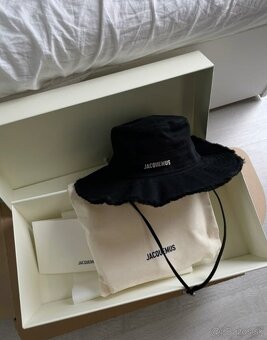 virálny jacquemus klobúk - 3