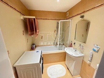 3 IZBOVÝ BYT, HÁJIK 62m2 - 3