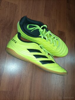 Halovky značky Adidas - 3