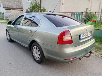 Predám Škoda Octavia 2 sedan TDI - 3