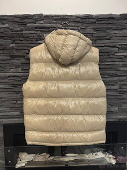 Moncler vesta krémová - 3