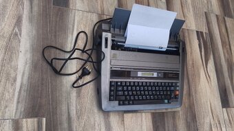 Prodám psací stroj Panasonic . - 3