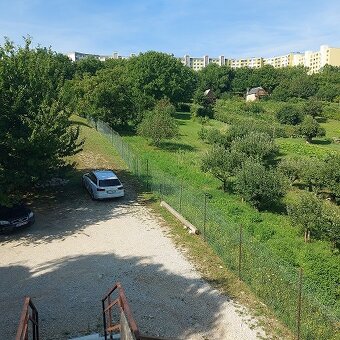 Investícia - Predám veľký RD ktorý ma zapísané 3byty na LV - 3