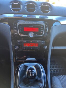 Predám Ford galaxy - 3