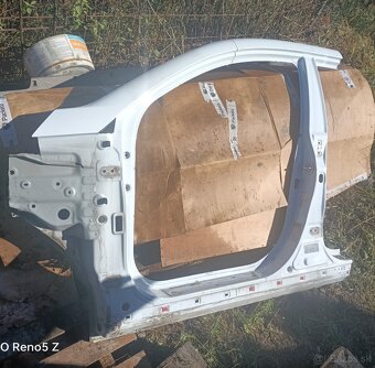 Blatník zadný Karosárske diely Kia Sportage 3  r.v 2011 - 3