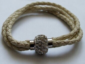 Moderne naramky s kamienkami - 3