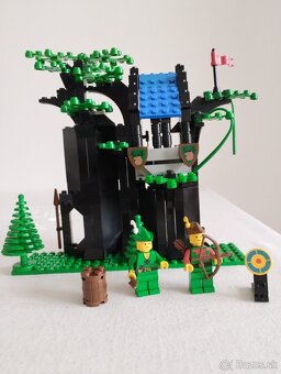 LEGO Castle 6054 Forestmen's Hideout - 3
