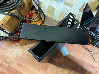 šasi skelet na zosilovač - 3