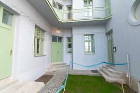 Na predaj veľký Staromestsky 1-izbový byt - Tostov palác - 3