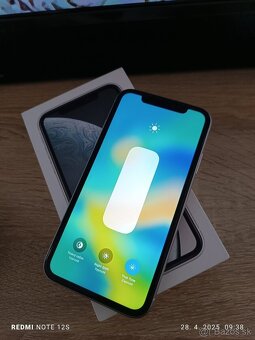 Iphone xr - 3