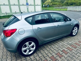 Opel Astra J 1.7 CDTI - 3