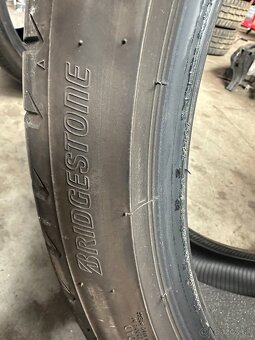 Bridgestone TURANZA T005 285/35 R22 106 Y Letné - 3