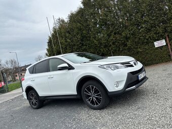 Toyota RAV4 2.2 l D-4D Premium - 3