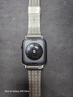 NOVE Apple Watch SE2 44mm 100% zdravie baterky - 3