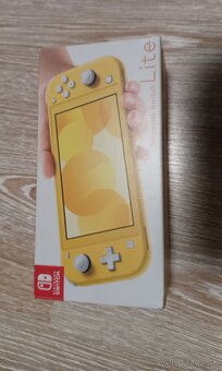 Nintendo switch lite - 3