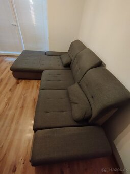 Predam rohový rozkladací gauč v zachovalom stave - 3