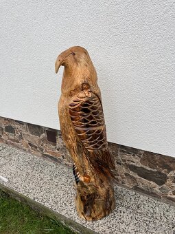 Drevorezba jastrab - 3
