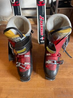 Predám lyže s lyžiarkami, + palice - 3