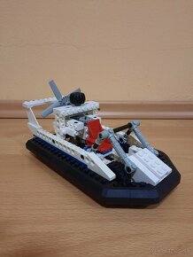 Lego Technic 8824 - Hovercraft - 3
