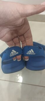 Adidas sandále - 3