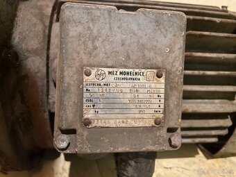 elektromotor s prevodovkou - 3