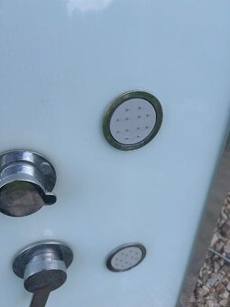Predam sprchovy panel - 3