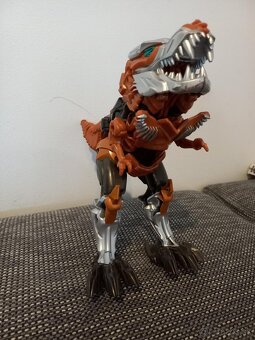 Transformers: AOE Grimlock - 3