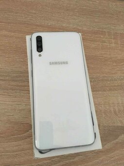 Samsung A70 - 3