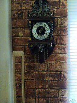 Stare nastenné hodiny - 3