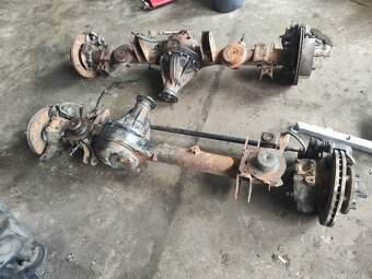 Nápravy Nissan patrol y60 rozpredám na náhradné diely - 3