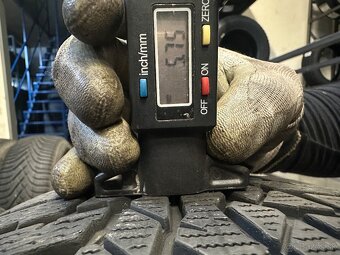 zimne Nokian Wr d4 195/60 R16 - 3